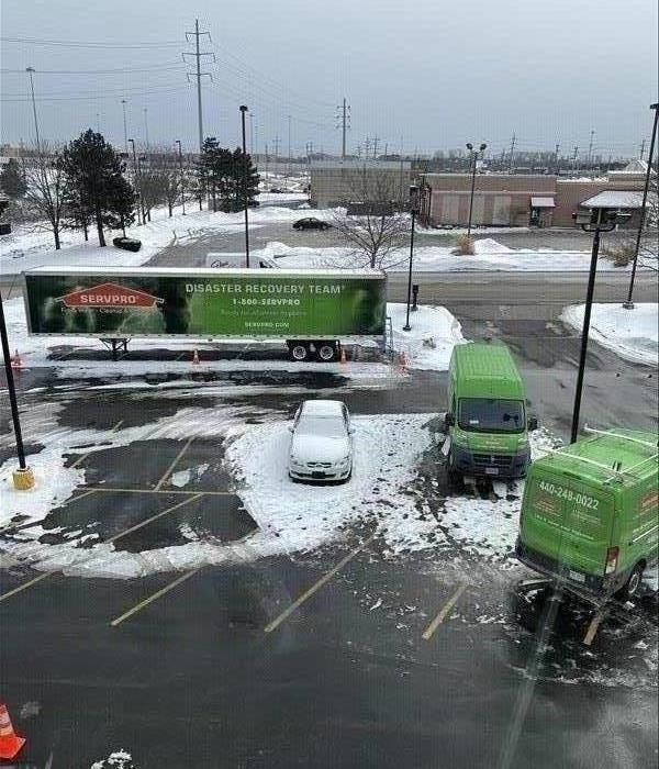 SERVPRO trucks in the snow